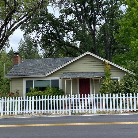 Vans Yosemite Garden Cottage 格罗夫兰 外观 照片